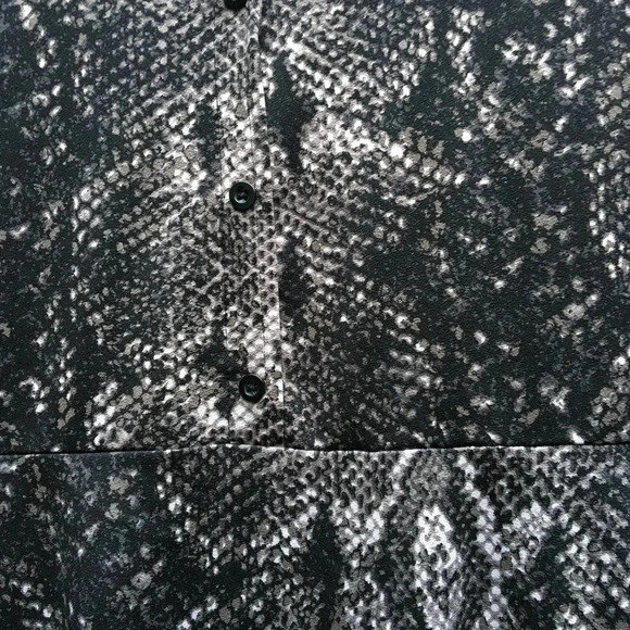 Halogen Women Python Print Button Front Peplum Top Size 2X NWT - Picture 4 of 6